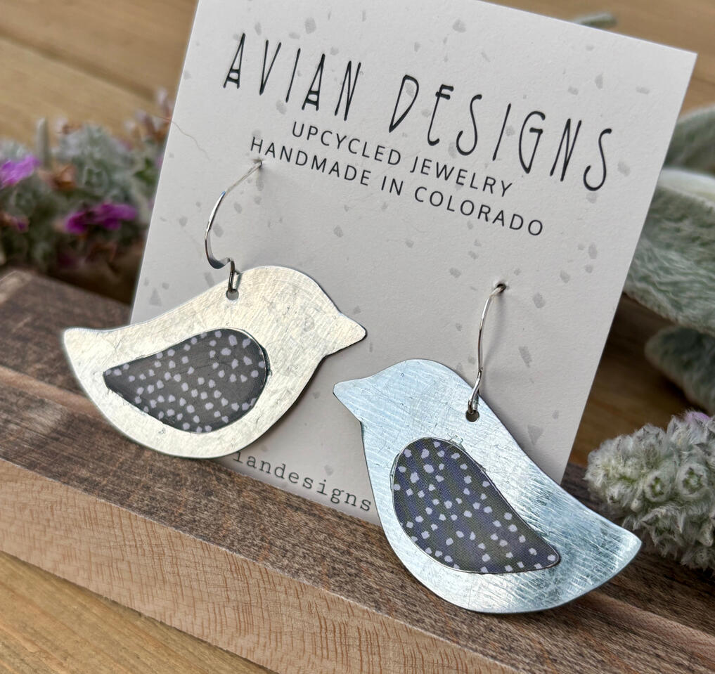 Silver birds Silver birds